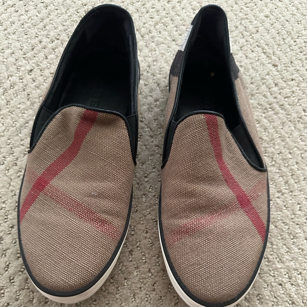 Burberry van shoes